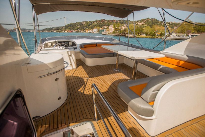 Bebek - Premium Bosphorus Motoryachts